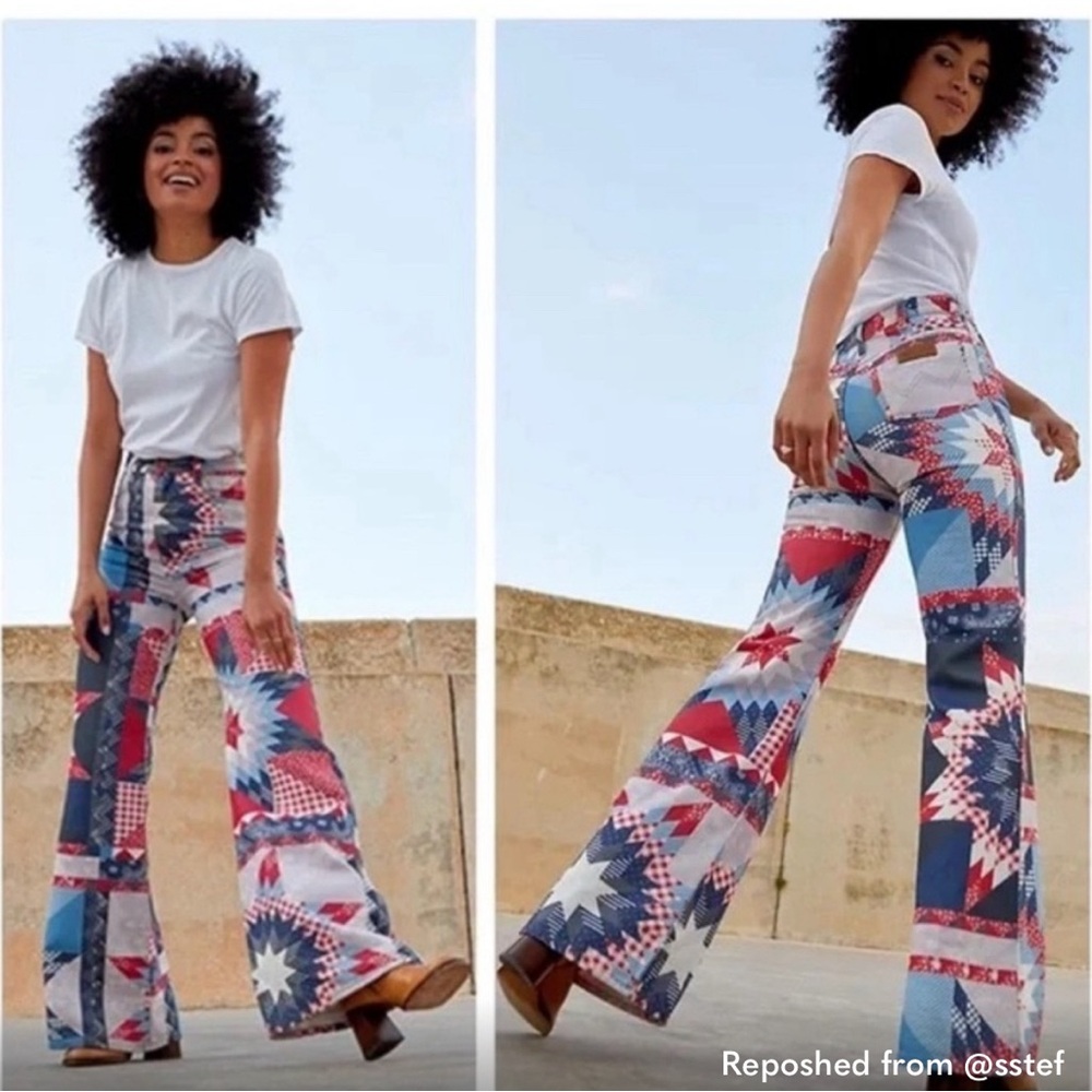 FREE PEOPLE Wrangler Wandered Patchwork printed Jeans (26/34)